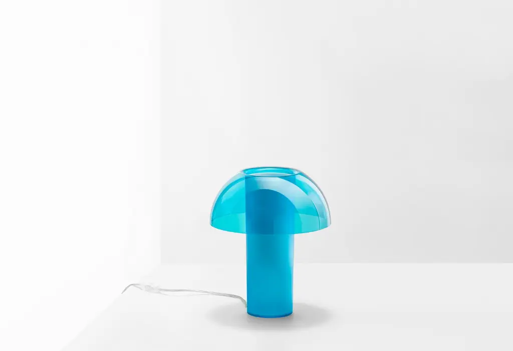 colette-l003ta-still-04.webp