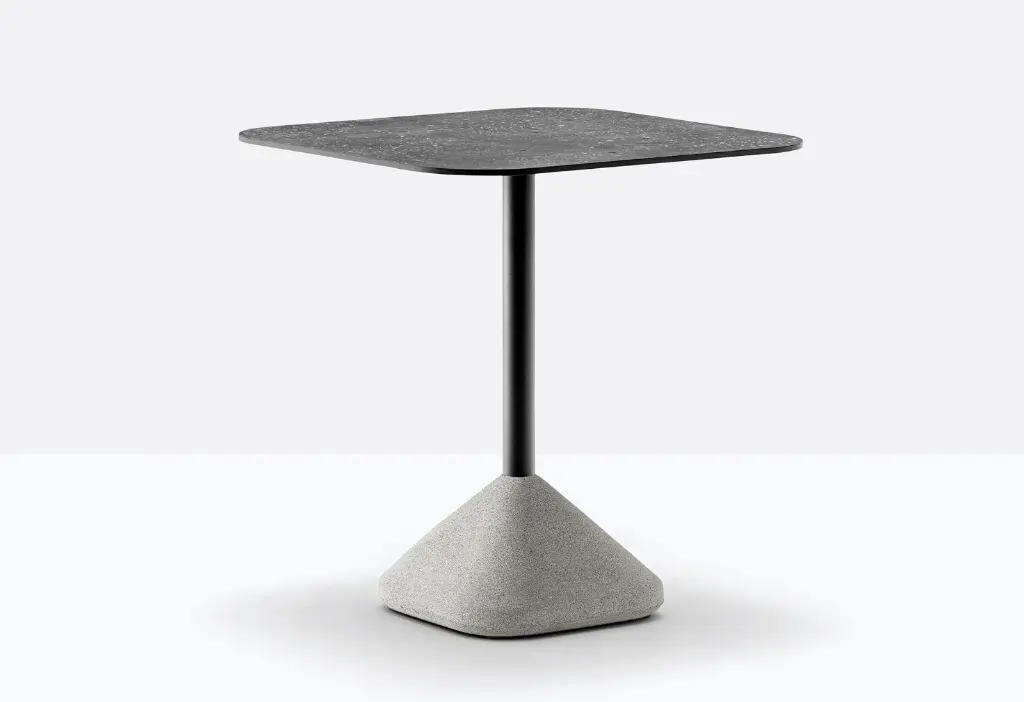 concrete-855-still-03.webp
