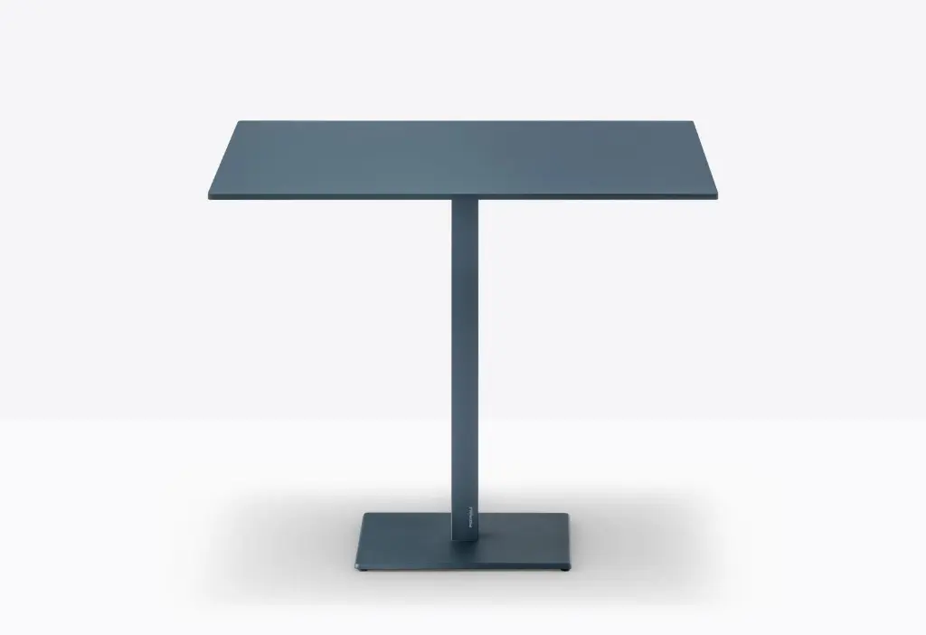 inox-4402-still-06.webp