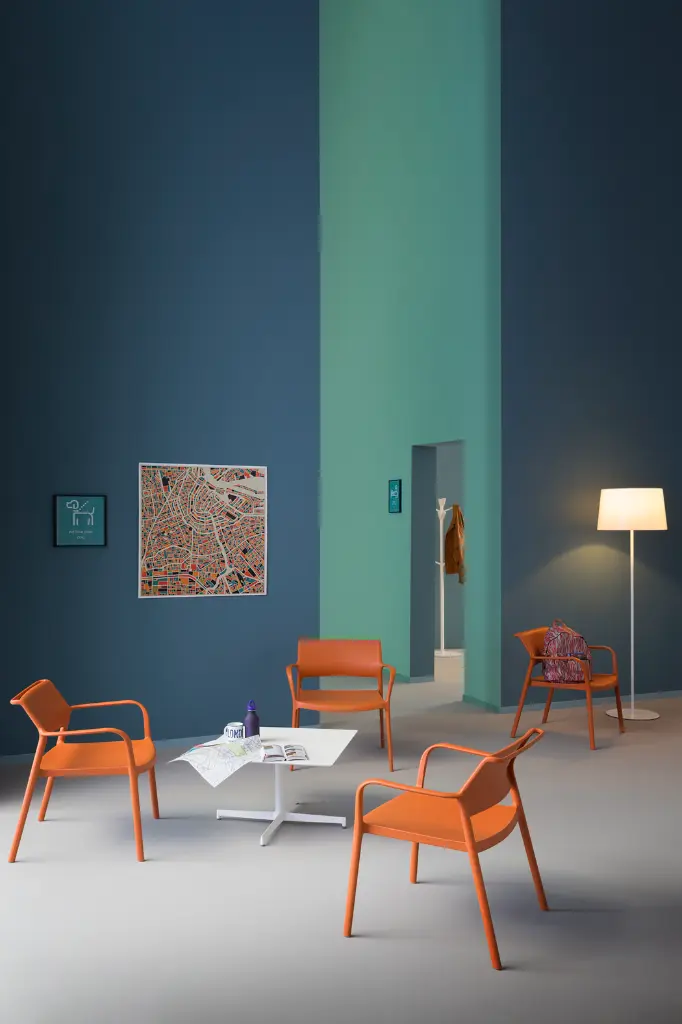 ARA_316_AR+TAVOLO_LAJA_5420 H400_BI_low.webp