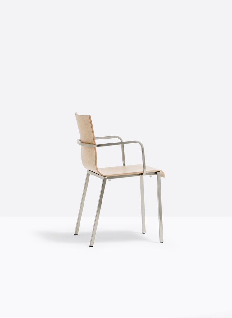 [PE 2412] Kuadra XL armstoel