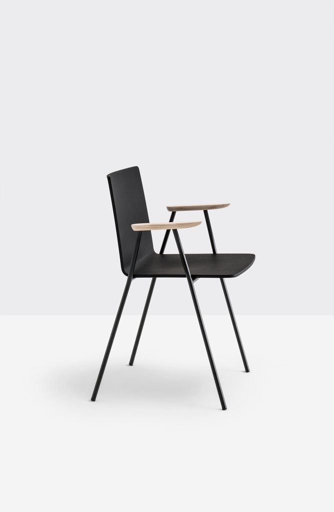 [PE 5712] Osaka armstoel